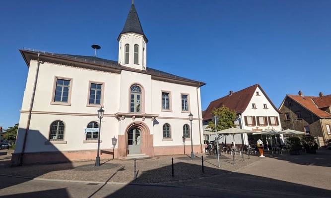 Das Alte Rathaus in Biblis nach der Sanierung.